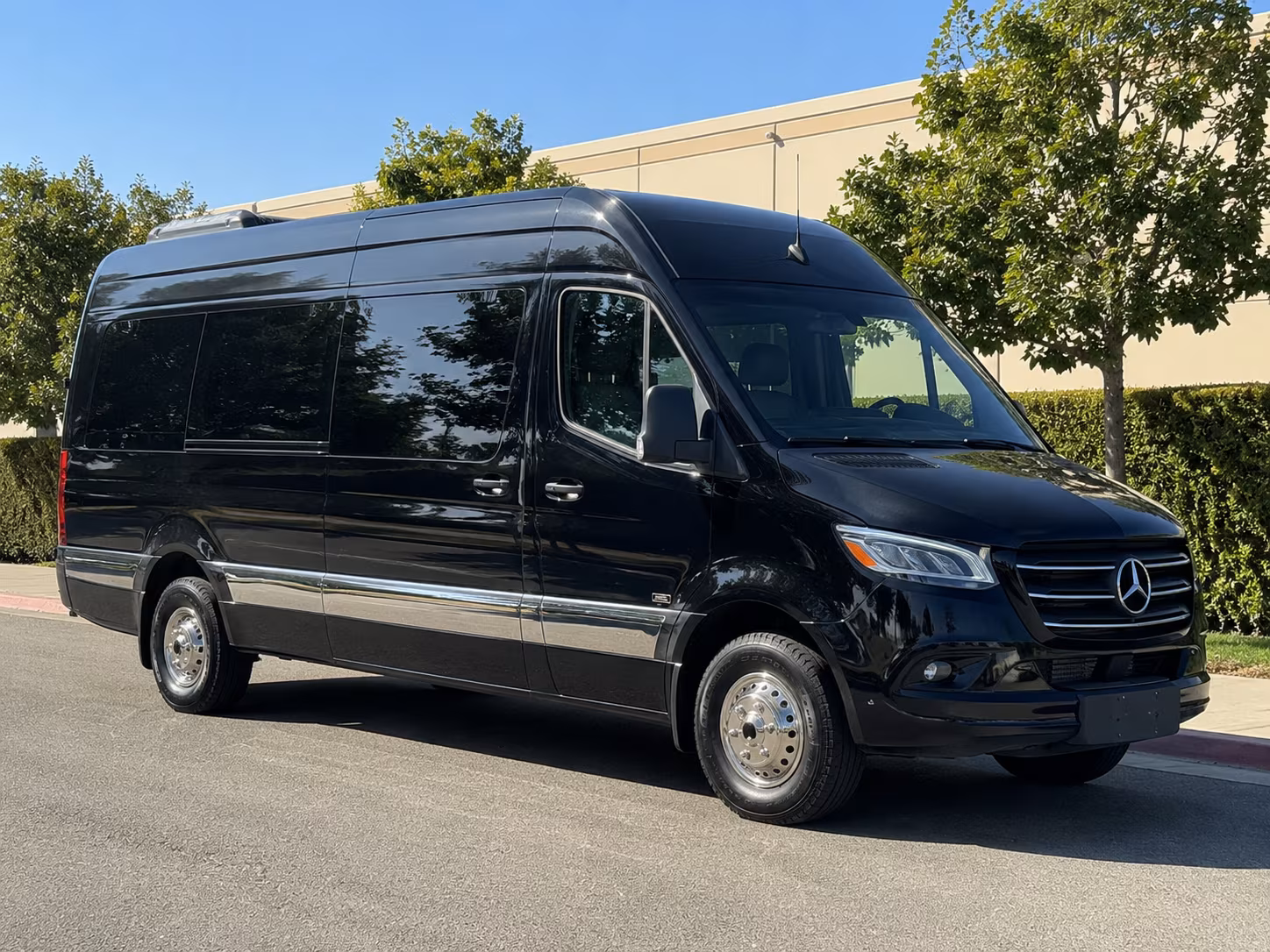 find the perfect transportation for your next convention or trade show 1