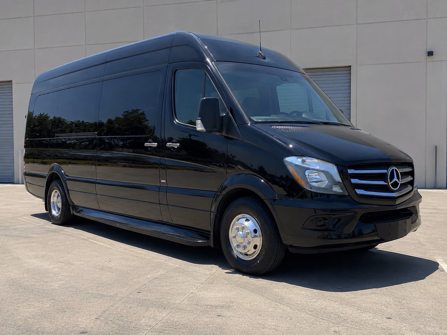 find the perfect transportation for your next corporate event 1