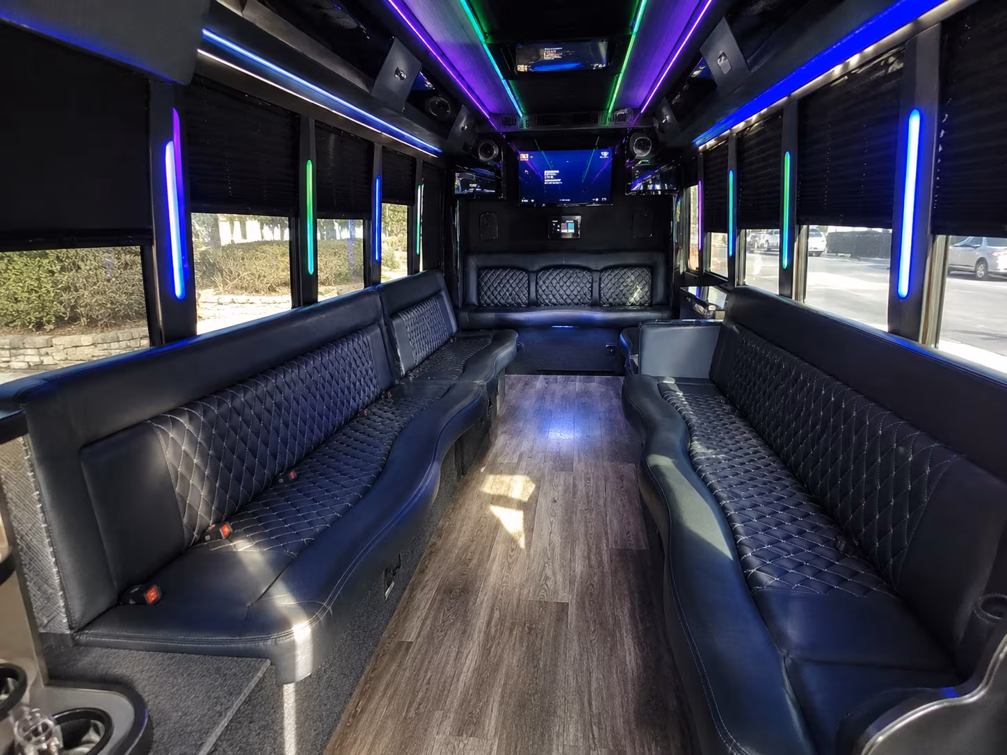 how bus type and group size affect memphis bus rental rates