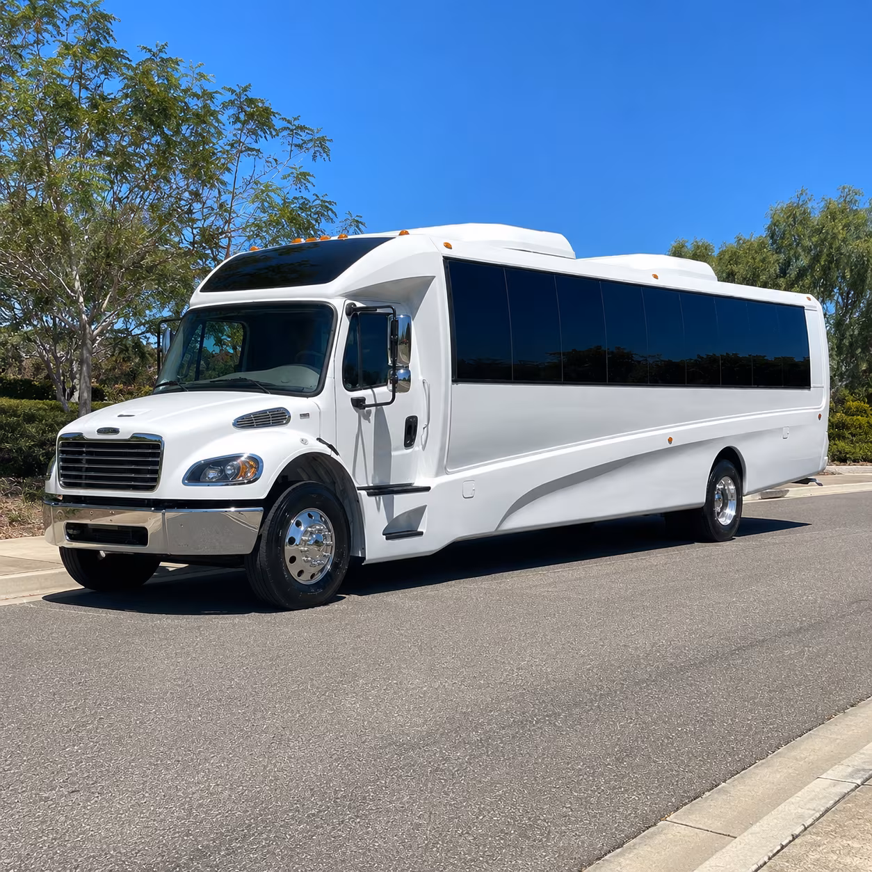 memphis 20 passenger minibus
