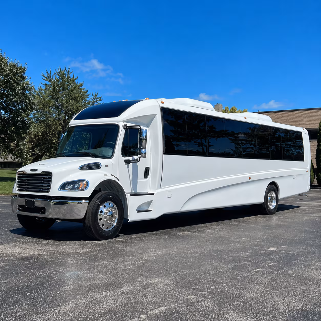 memphis 30 passenger minibus