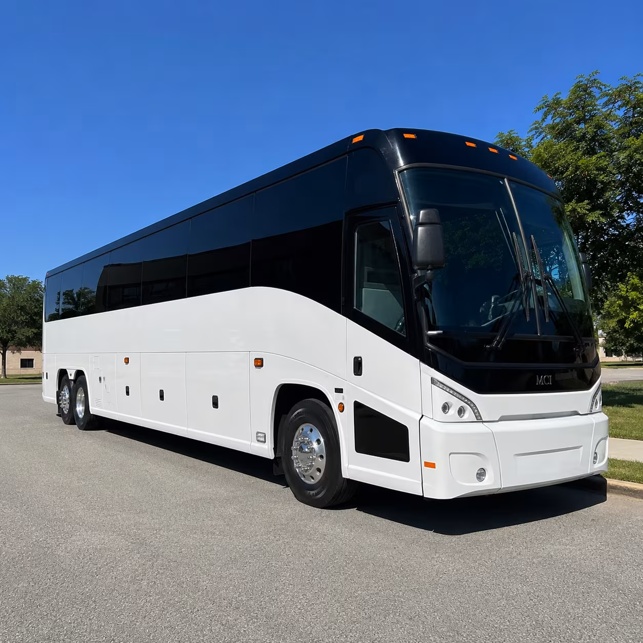 memphis 40 passenger charter bus
