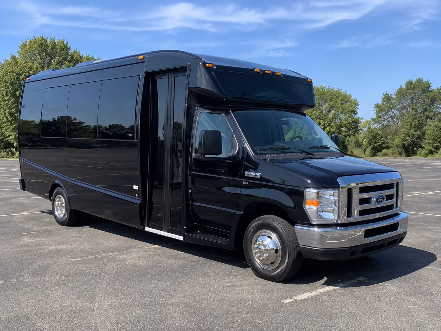 minibuses for executive groups at memphis convention events