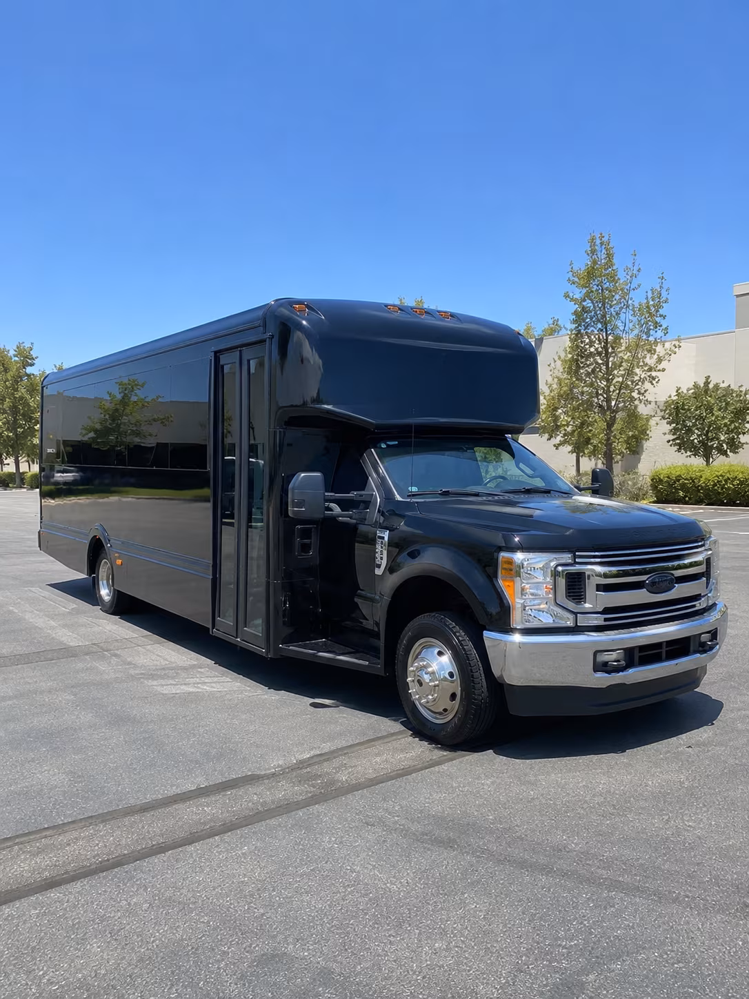 party buses for beale street bachelorette bar crawls in memphis