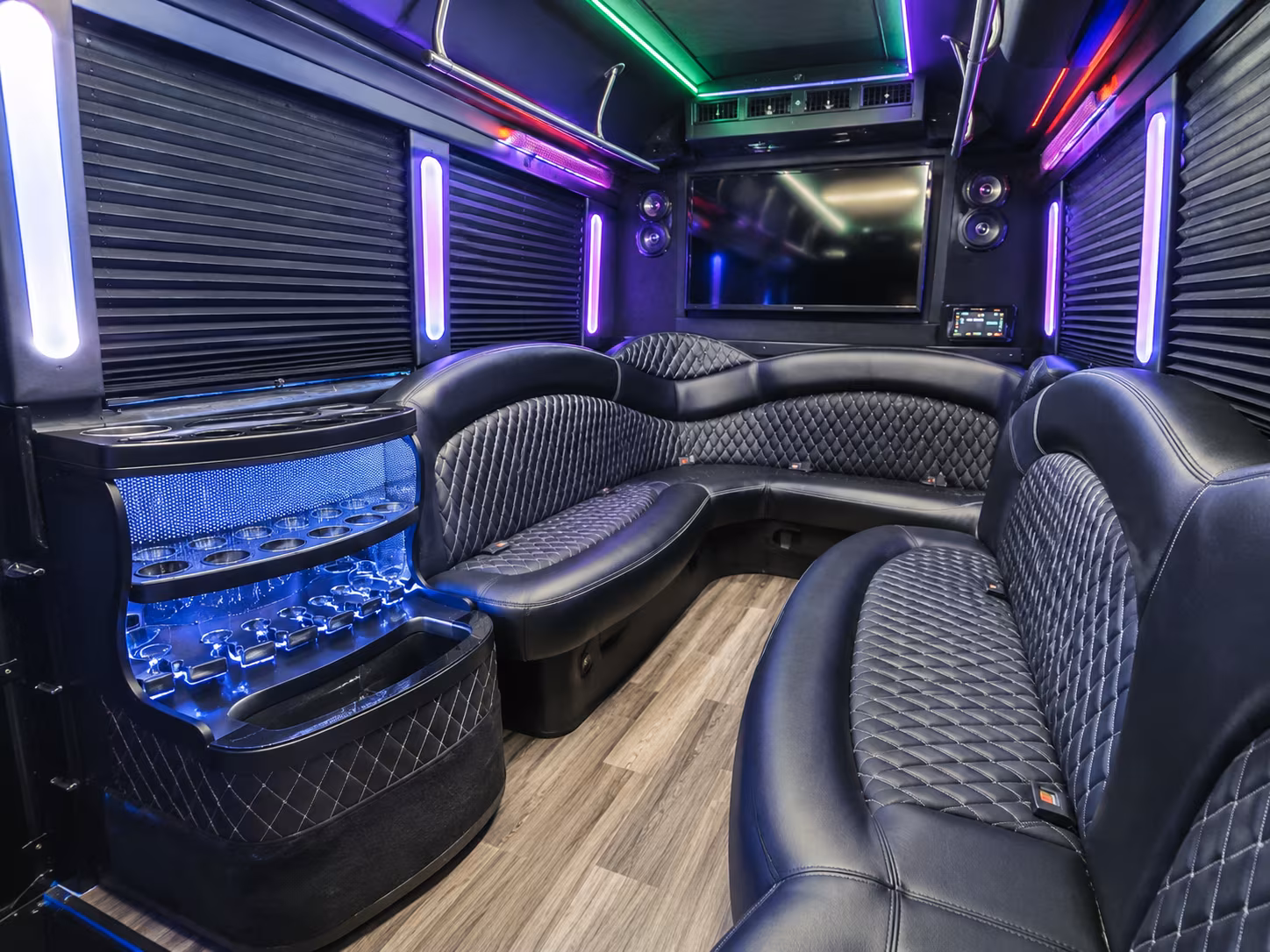 why rent using memphisminibuscompany com